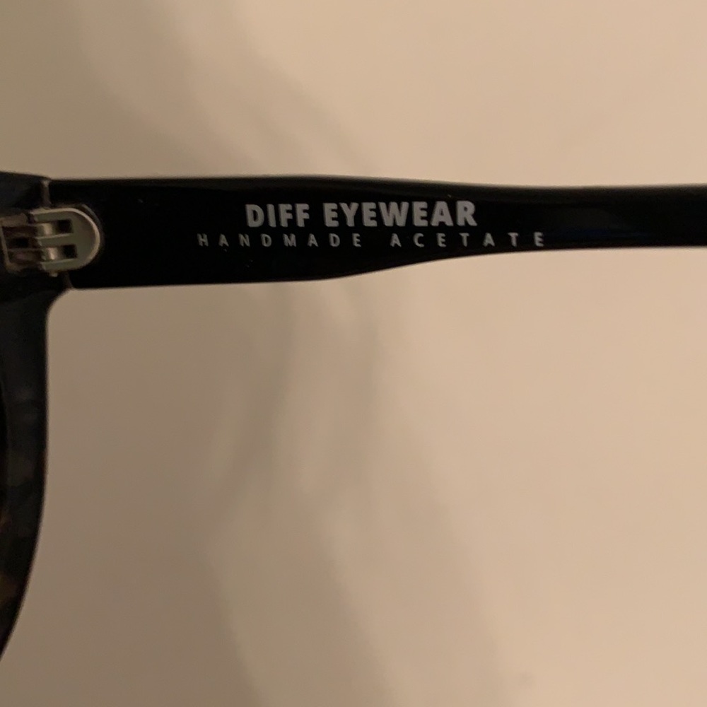 Diff sunglasses wild+free. - Picture 3 of 5